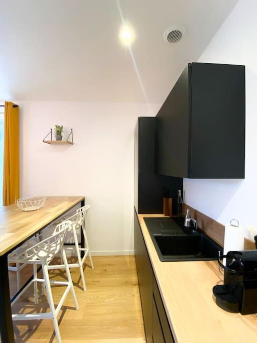 The Sunny ¤ Terrasse ¤ Proche Centre ¤ Parking ¤ Wifi Apartamento Amiens Exterior foto
